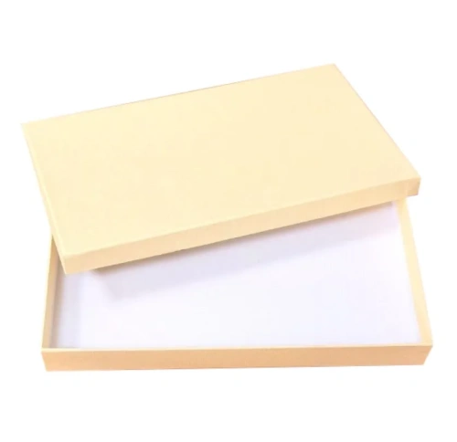 Коробка подарочная тисненая лен слоновая кость 35*25*4,5см Д10103П.046.2